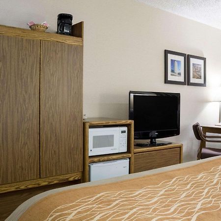 Quality Inn Bismarck I-94 Exterior photo
