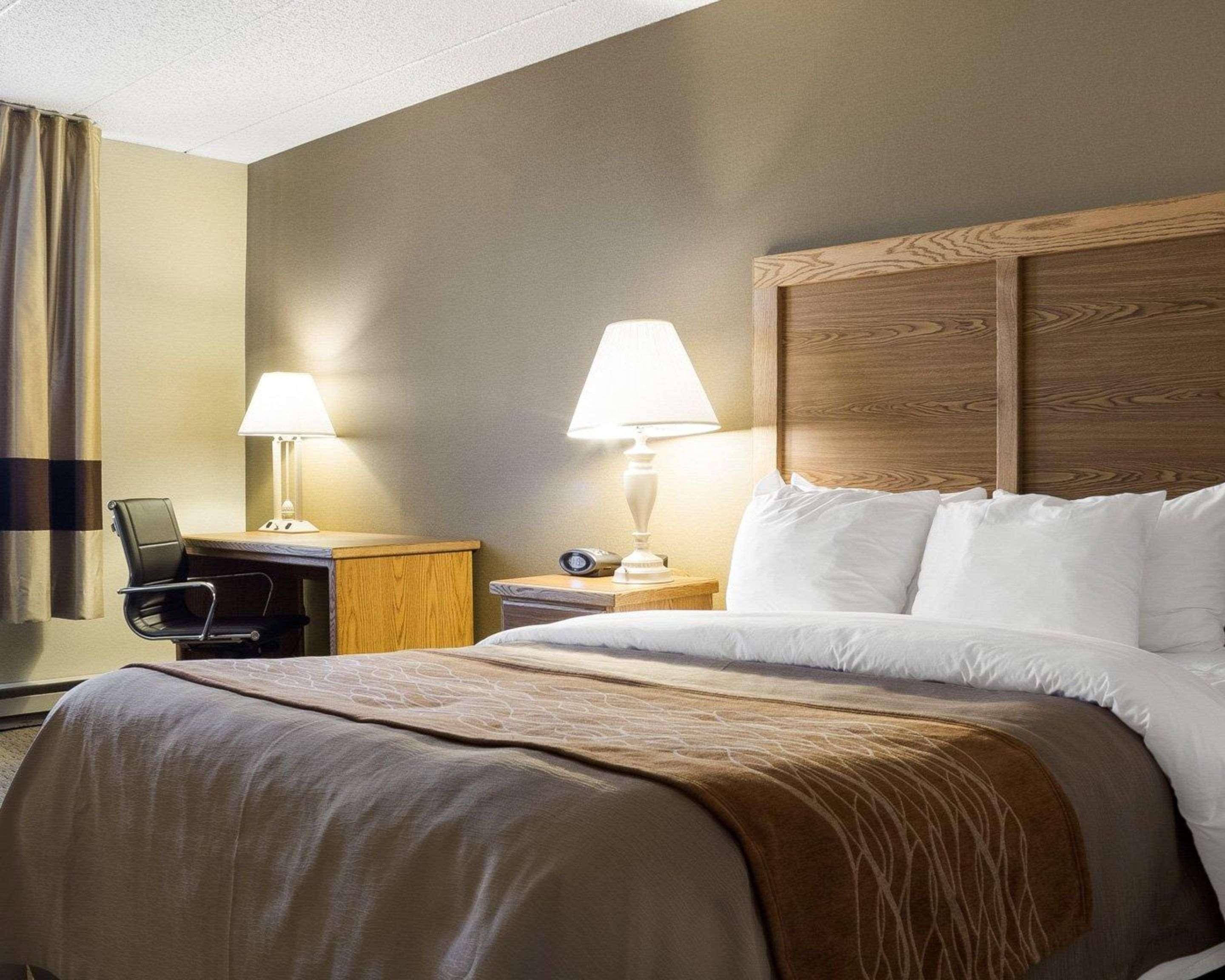 Quality Inn Bismarck I-94 Exterior photo