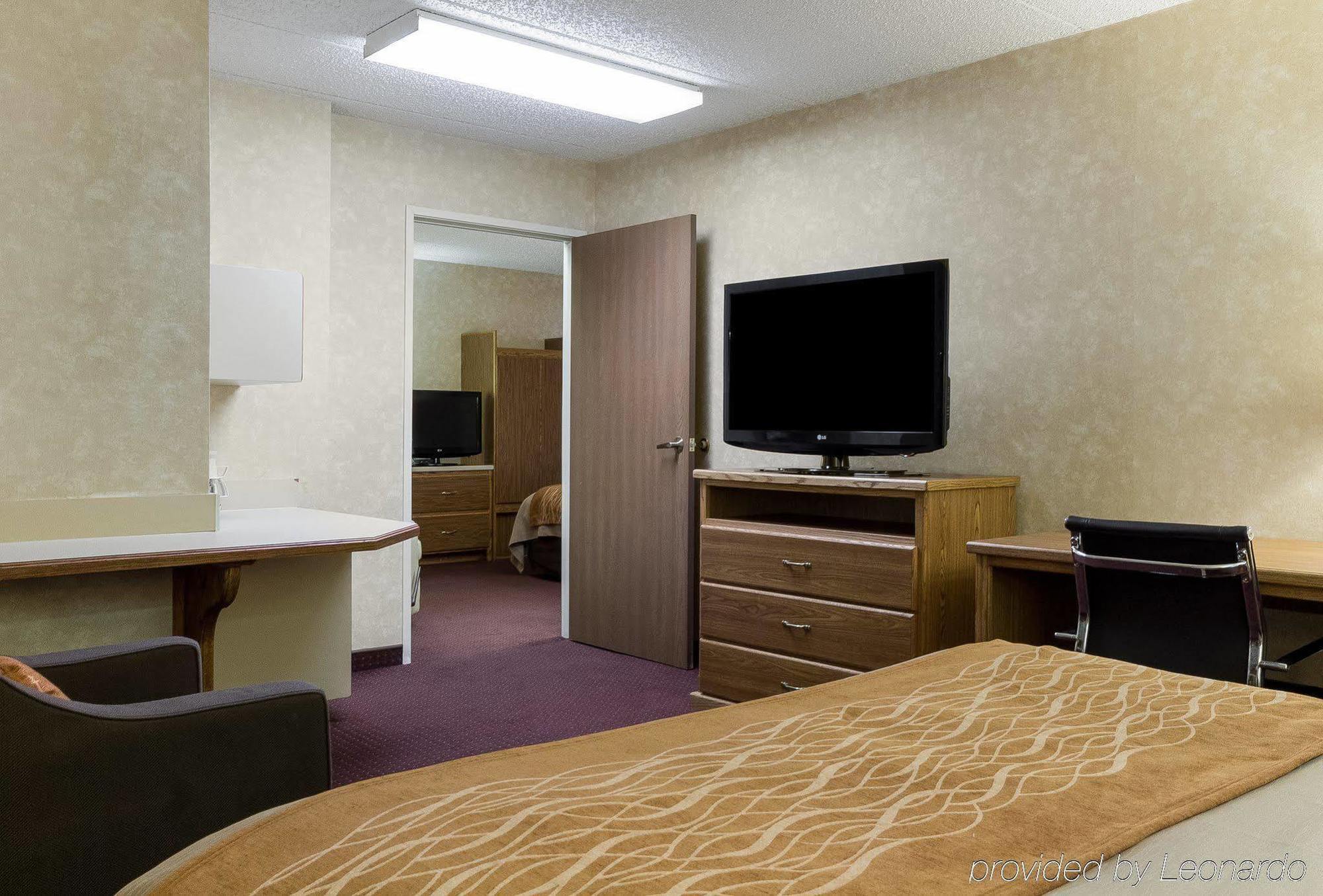 Quality Inn Bismarck I-94 Exterior photo