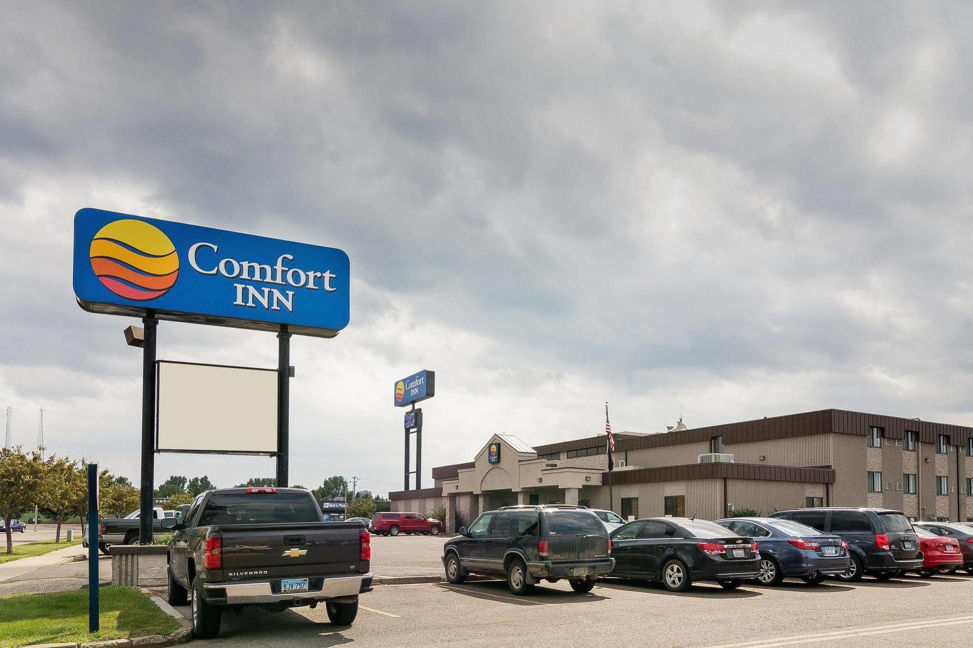 Quality Inn Bismarck I-94 Exterior photo