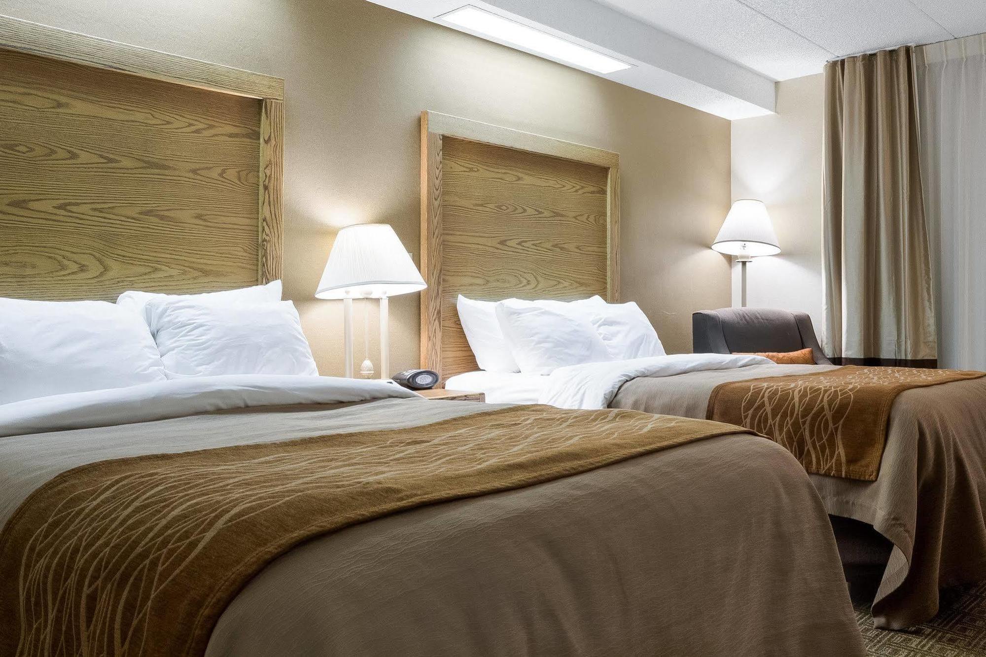 Quality Inn Bismarck I-94 Exterior photo