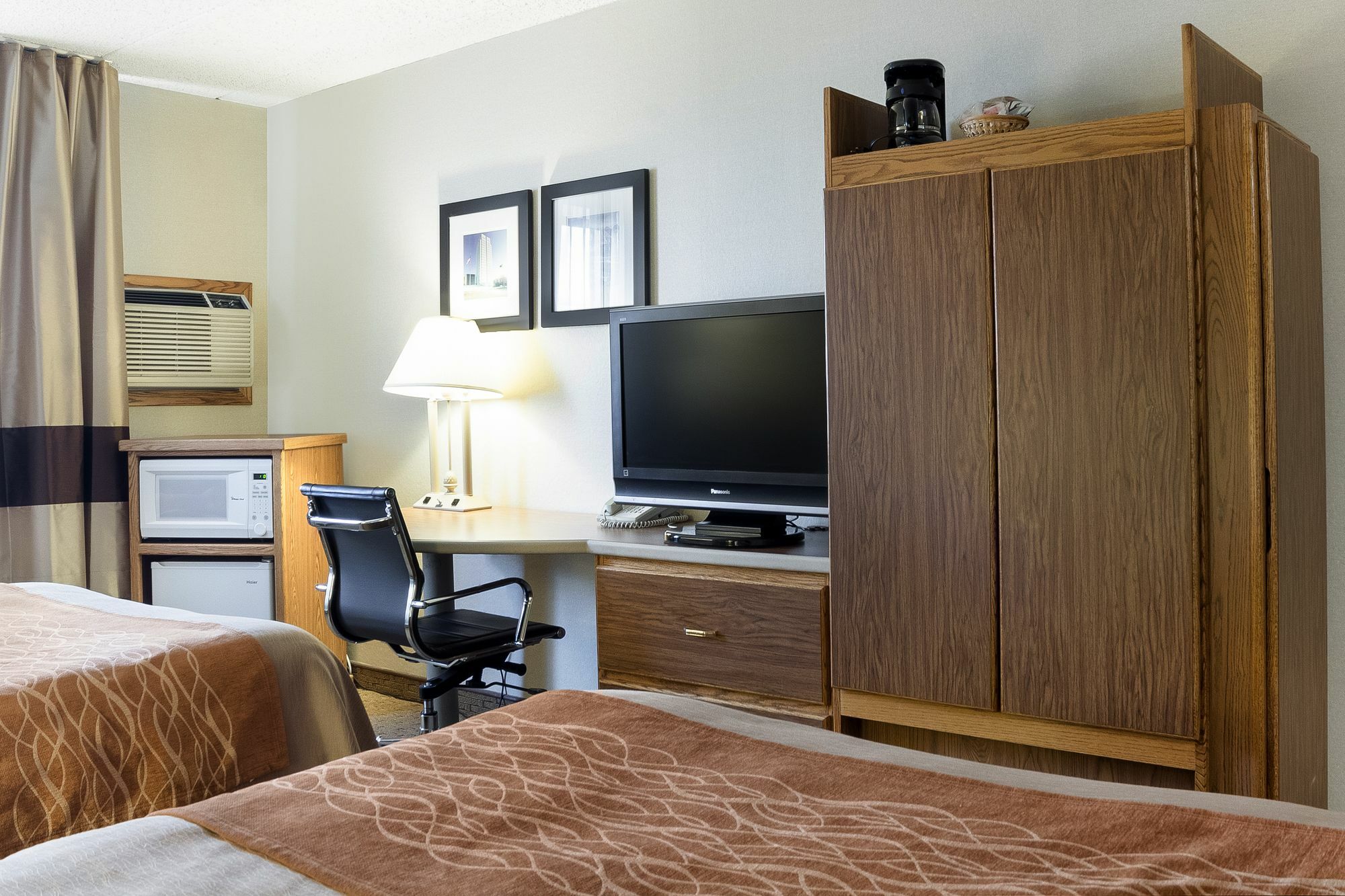 Quality Inn Bismarck I-94 Exterior photo
